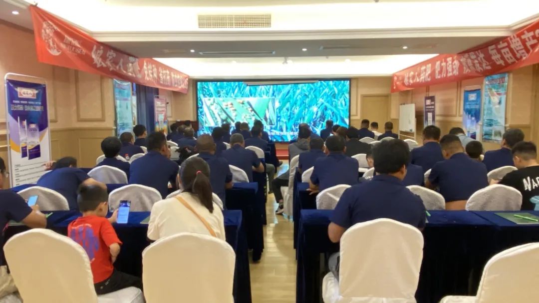 康拓森攜手宏豐農(nóng)資共同舉辦小麥藥肥封丘訂貨會(huì)，會(huì)議圓滿結(jié)束